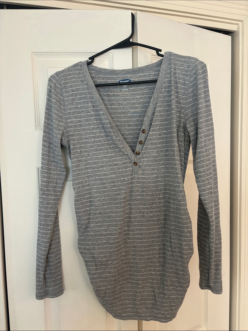 Old Navy maternity Light Gray & White Striped Long Sleeve Henley